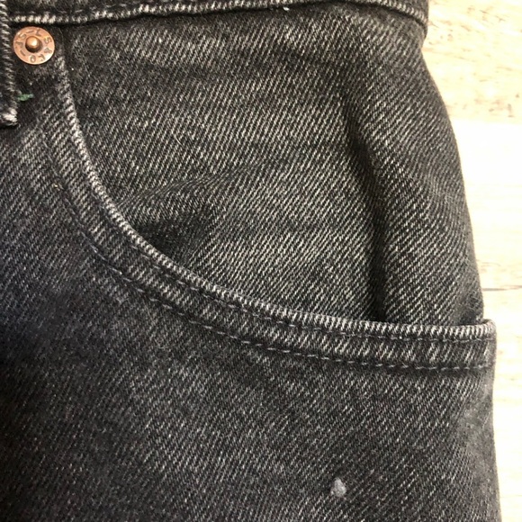 Levi’s 550 Black Denim Men's Shorts Size 36 - Picture 4 of 12